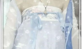小姐姐穿夏季汉服走秀,小姐姐汉服走秀演绎古典韵味