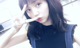 美女嘴唇照片美萌来袭：看日本女学生十大经典姿势